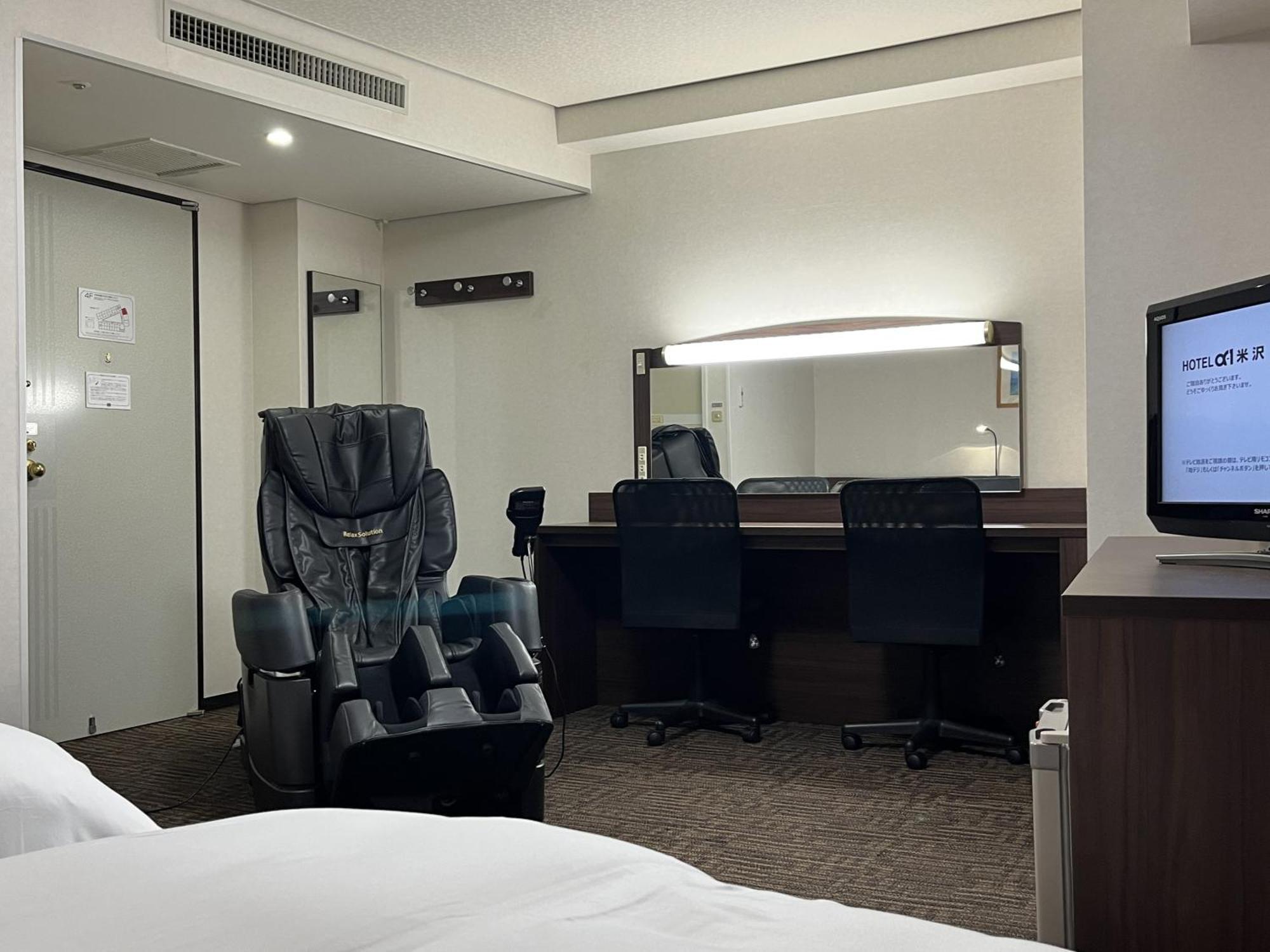 Hotel Alpha-One Yonezawa Exteriör bild
